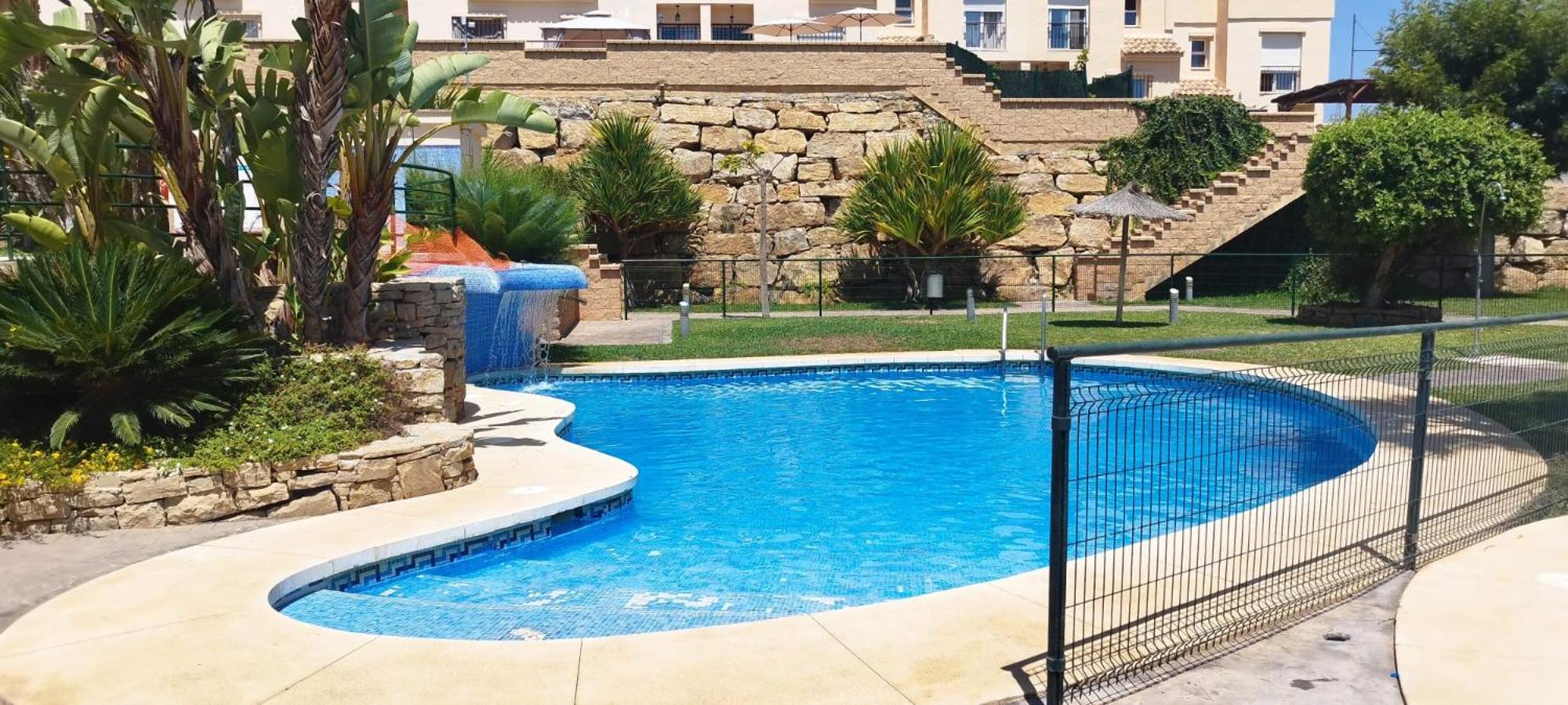 Celestina Apartment, Piscinas, Parking Gratis, A 5 Min De Torre Del Mar *
