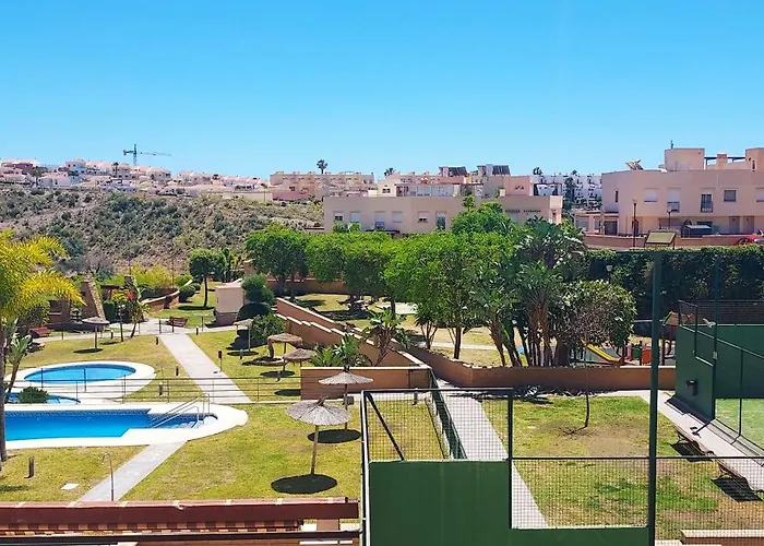 Celestina Apartment, Piscinas, Parking Gratis, A 5 Min De Torre Del Mar